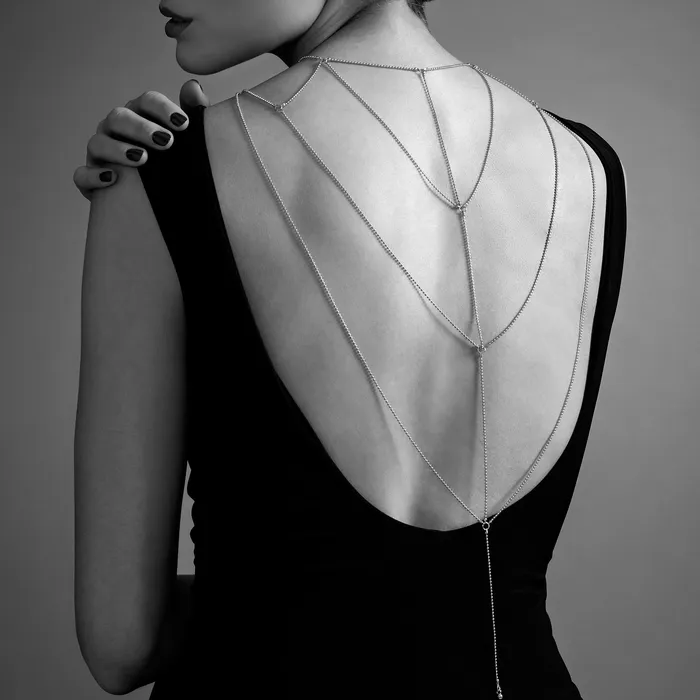 Back and Cleavage Chain Magnifique by Bijoux Indiscrets Vibrators