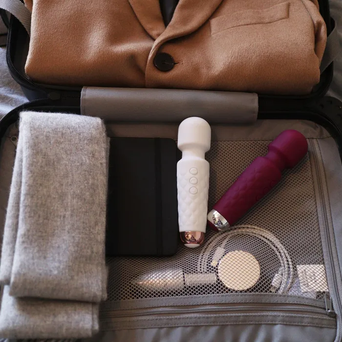 Dorcel Vibrators Small wand massager Dorcel Mini Wanderful burgundy