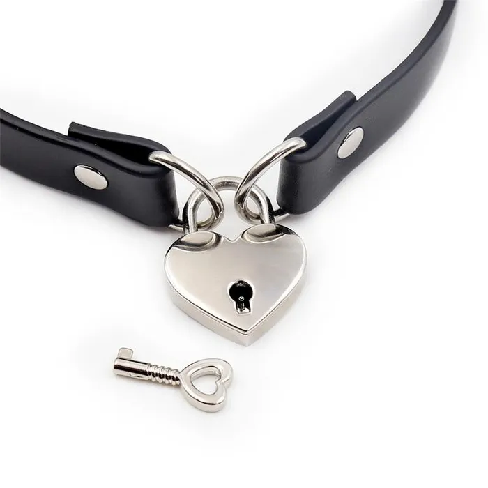 Eco leather choker with metal padlock heart with Cinderella key Intoyou Female Sex Toys