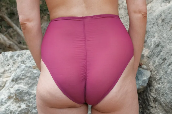 Le Pop Lingerie Anal DnuD Uni Highwaist Black Berry Le Pop Lingerie Anal DnuD Uni Highwaist Black Berry